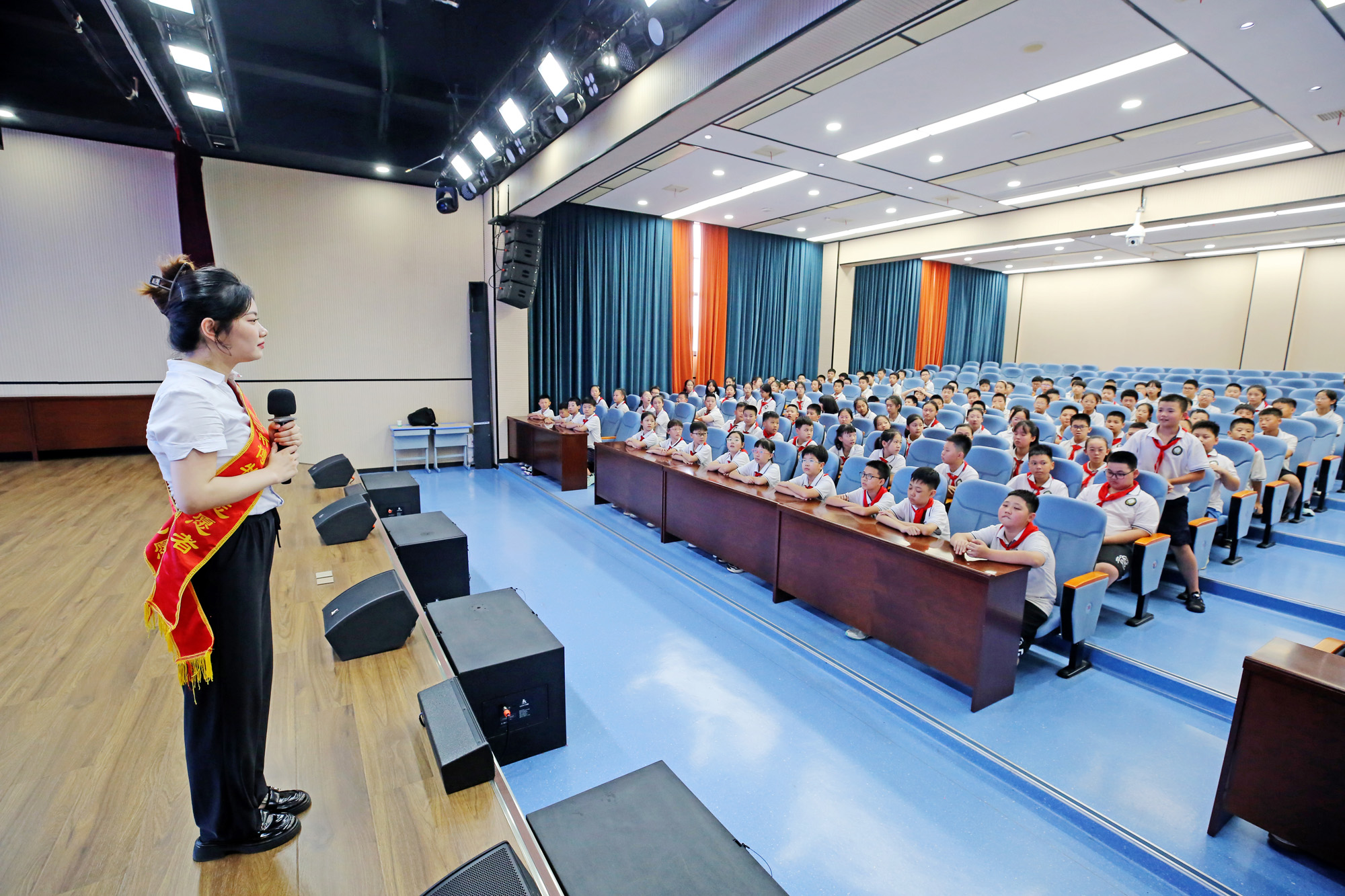 开学第一课——“博物馆里的大思政课”走进中山小学