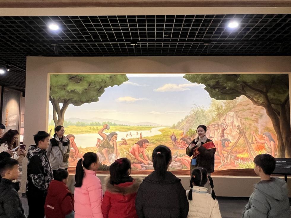 【博学堂】童心画文物，历史活起来
